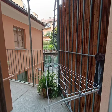 Apartment Location Near Attractions & Transit